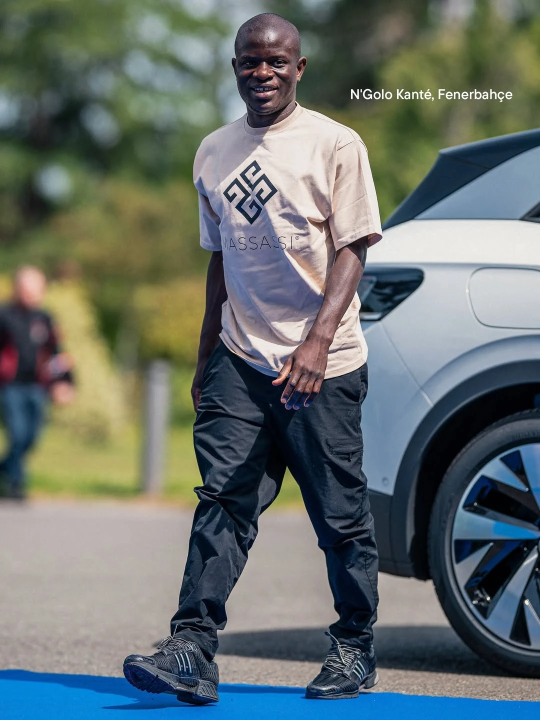 Tuyển Pháp hội quân World Cup mà ngỡ Paris Fashion Week: Jules Koundé sành điệu nhất nhưng Mbappe lần này mới lạ - Hình 5