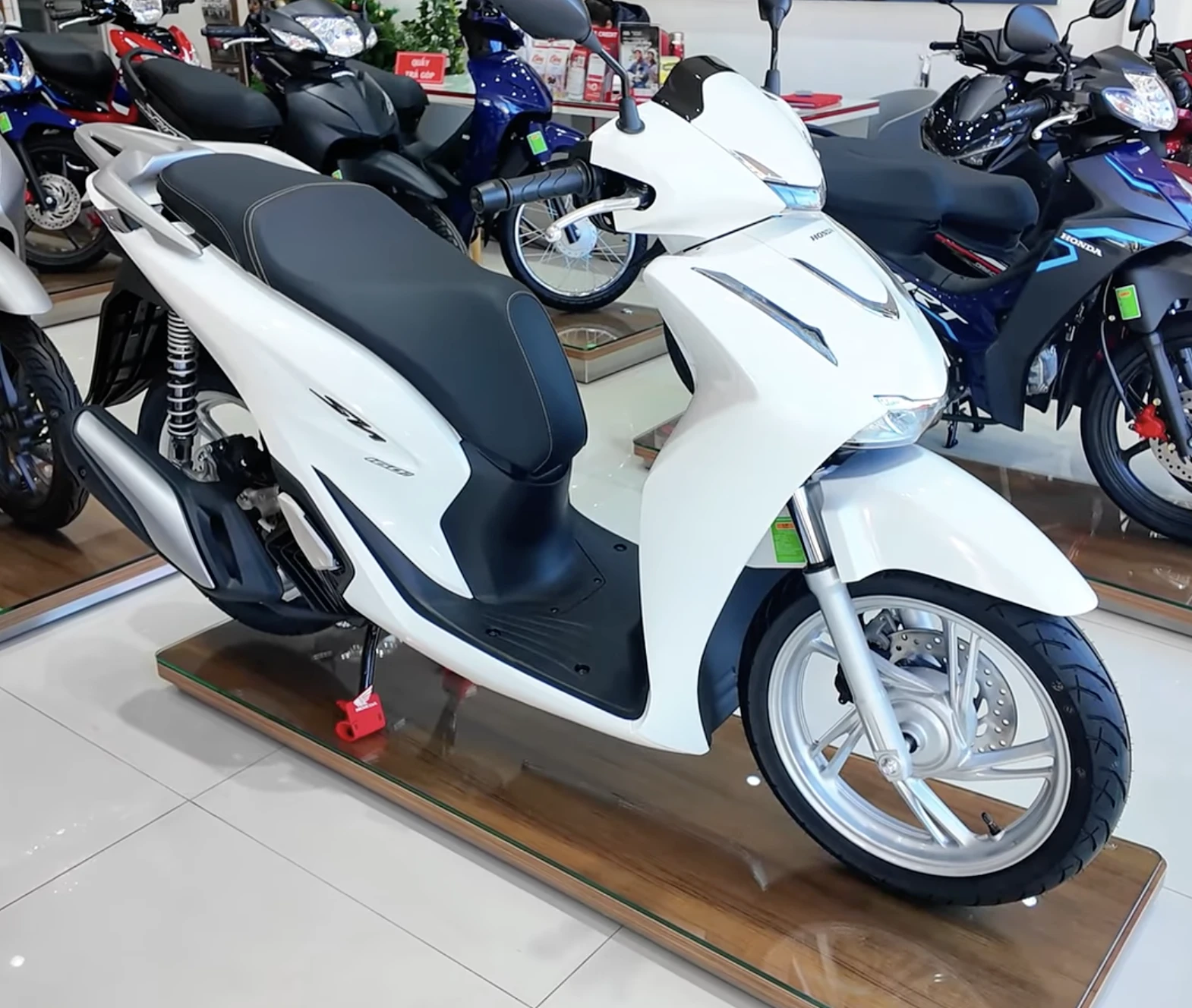 Honda Việt Nam triệu hồi gần 90.000 xe hot SH125i, SH160i - Hình 1