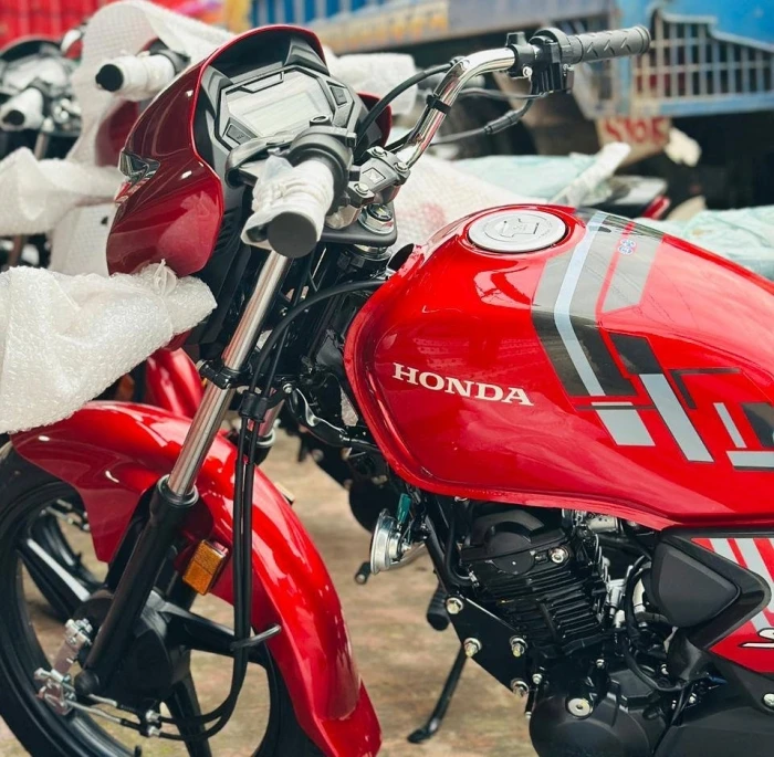 Huyền thoại xe máy Honda giá 25 triệu đồng thiết kế vượt tầm, nâng cấp trang bị, rẻ hiếm thấy - Hình 6