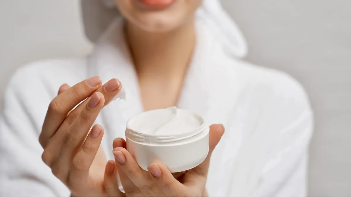 Mẹo chọn kem dưỡng ẩm để da hấp thụ tối đa dưỡng chất, không lo bí hay nổi mụn - Hình 1