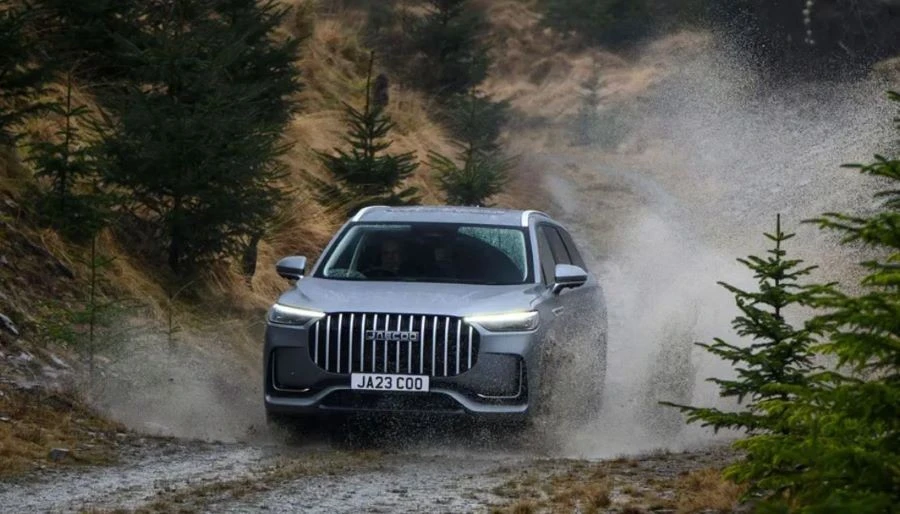 Ô tô Trung Quốc tham vọng giành khách của Land Rover - Hình 2