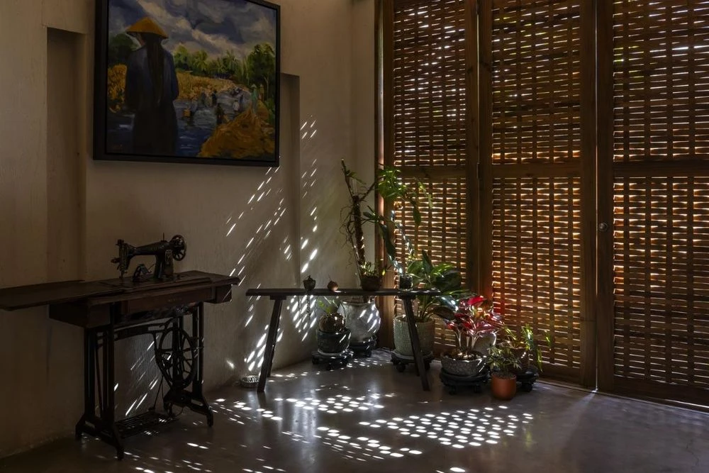 Cầu thang tạo điểm nhấn và nét duyên cho nhà nhỏ - Hình 41