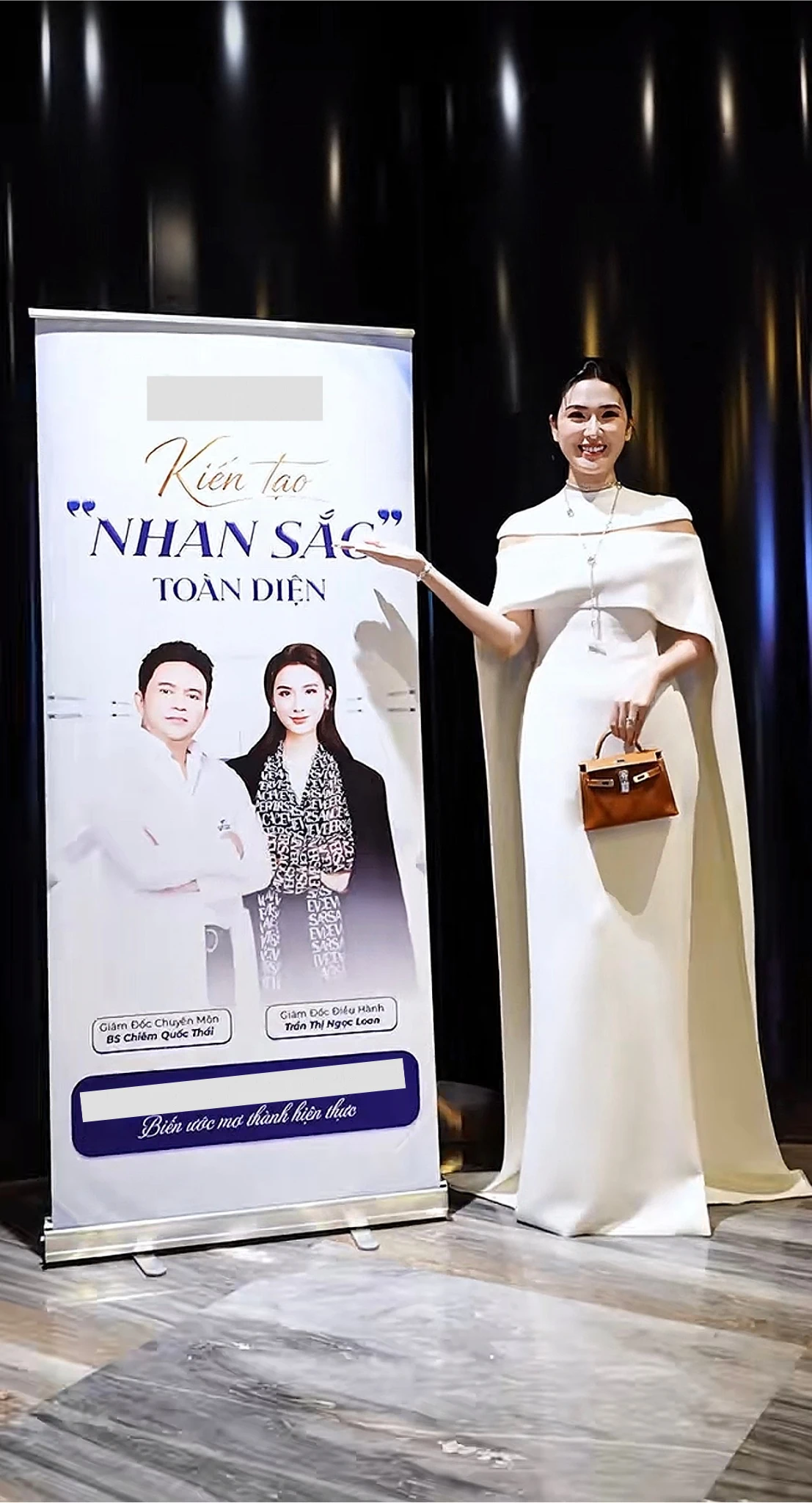 Ngọc Loan chủ động công khai ảnh cùng bác sĩ Chiêm Quốc Thái - Hình 2