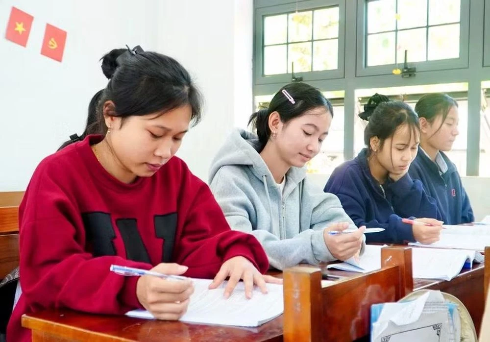 Ôn tập miễn phí trước Kỳ thi quan trọng - Hình 1
