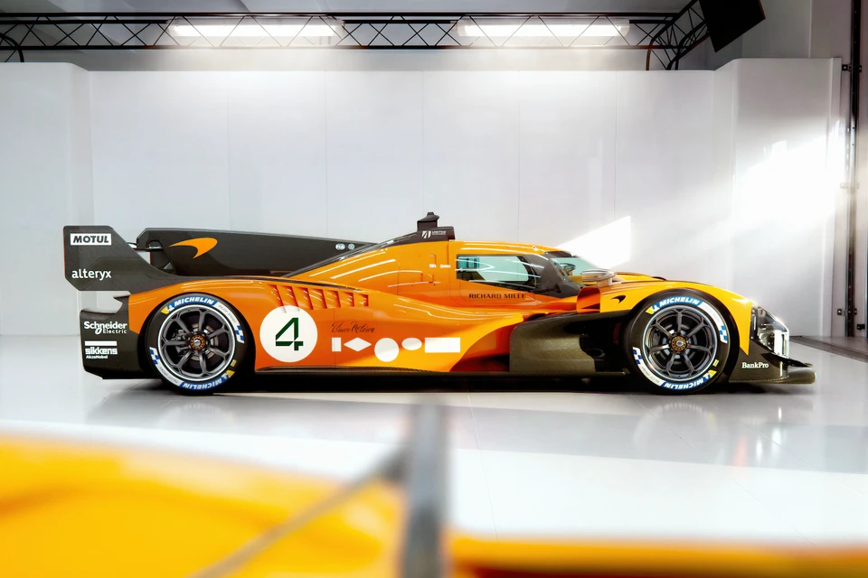 Siêu xe đua McLaren MCL-HY và MCL-HY GTR ra mắt - Hình 3