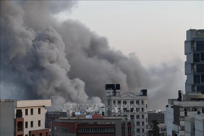 IRGC nói về trò chơi nguy hiểm của Israel khi Tehran rung chuyển bởi những vụ nổ mới - Hình 1