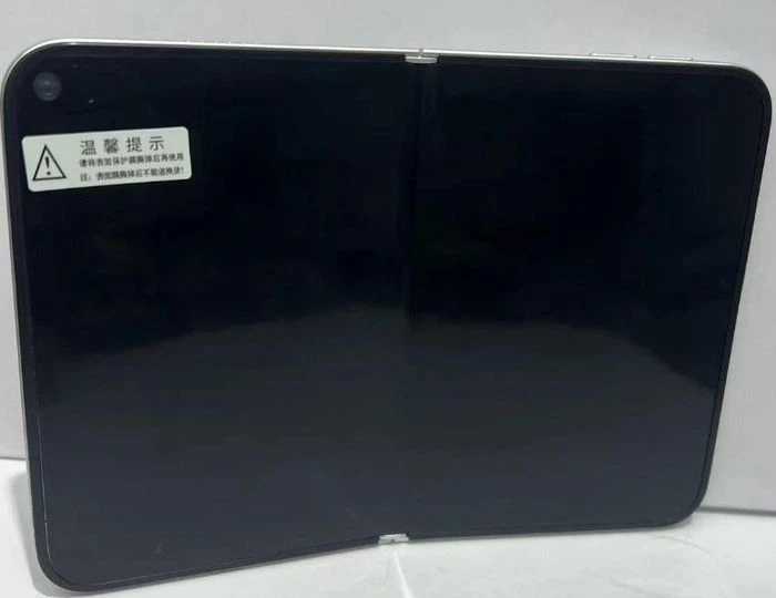Lộ diện thiết kế hoàn chỉnh của iPhone gập, có thể chỉ bán màu trắng - Hình 2
