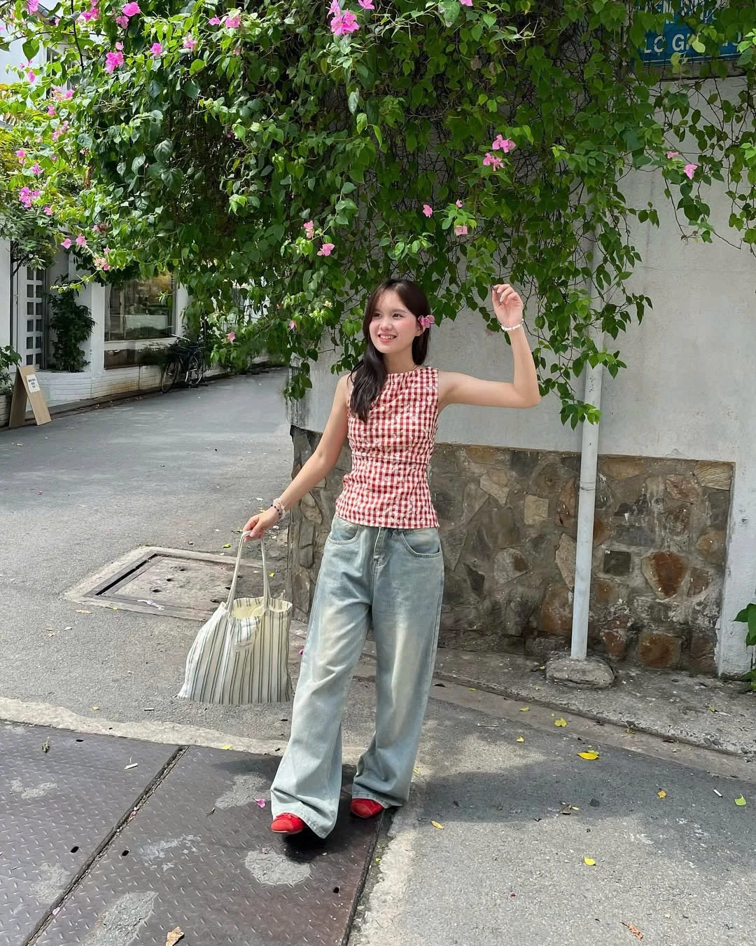 Sức sống mới của họa tiết gingham, nét cổ điển lên ngôi thời thượng - Hình 4