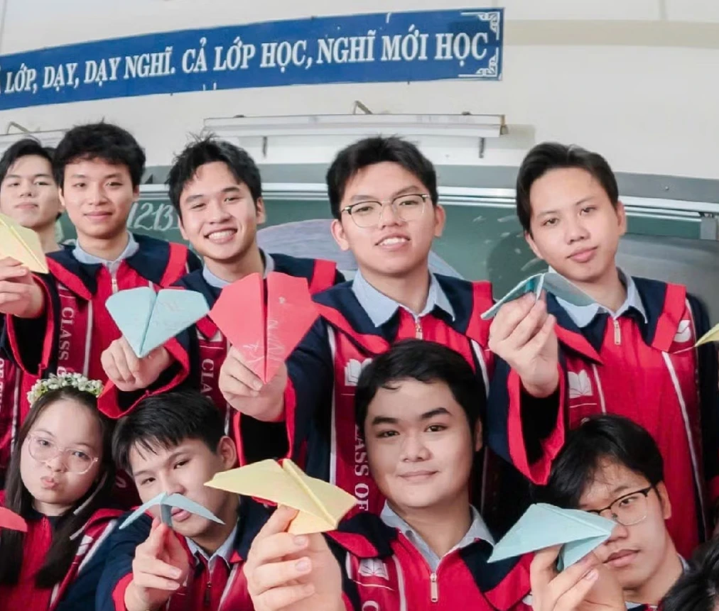 Á khoa khối B đạt hai điểm 10 bật mí bí quyết chinh phục 29,75 điểm - Hình 2