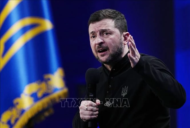Tổng thống Zelensky xác nhận Ukraine tấn công loạt cơ sở chiến lược của Nga - Hình 1