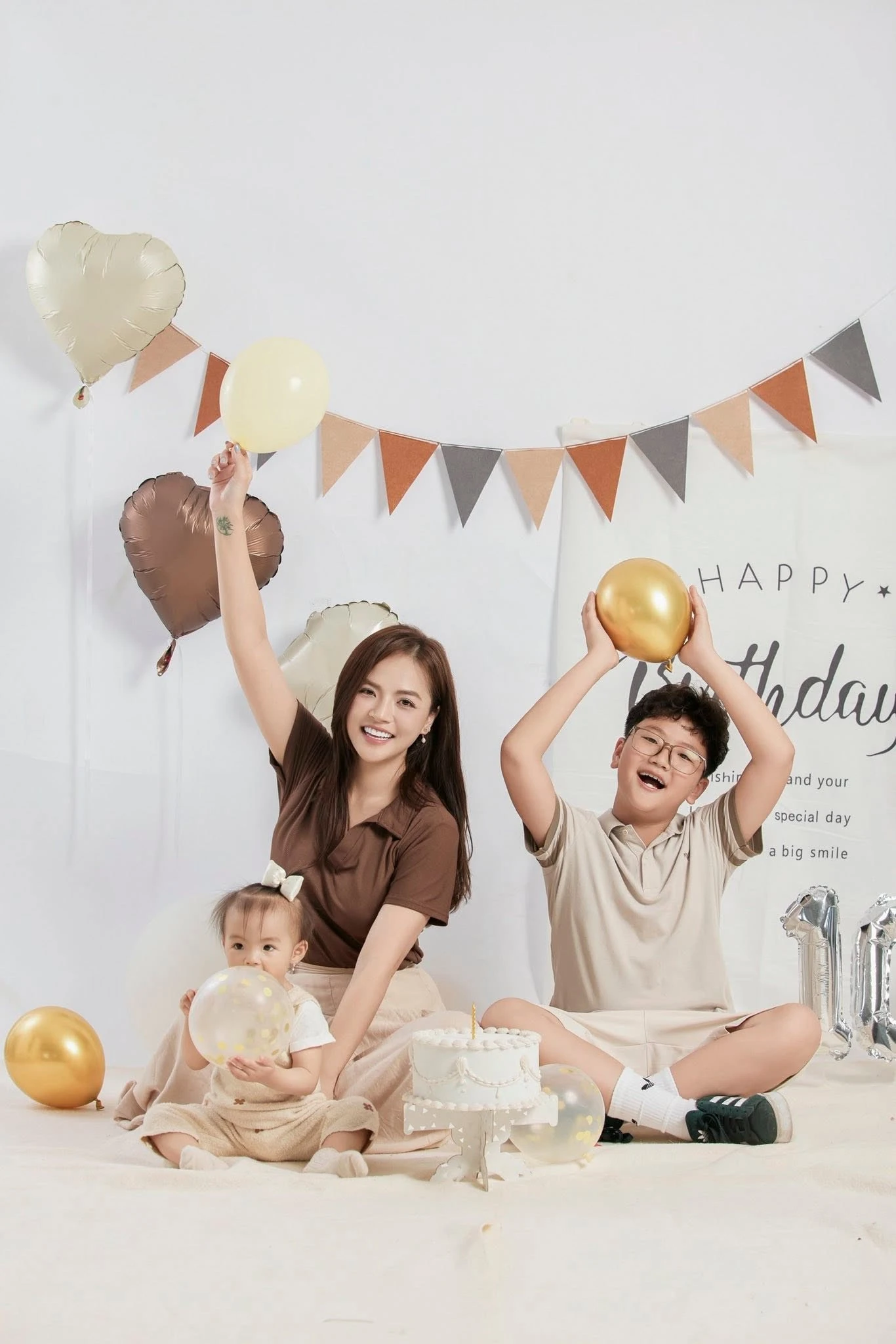 Diễn viên đóng vai bà trùm trong phim cảnh sát hình sự trên VTV cả nước biết mặt - Hình 9