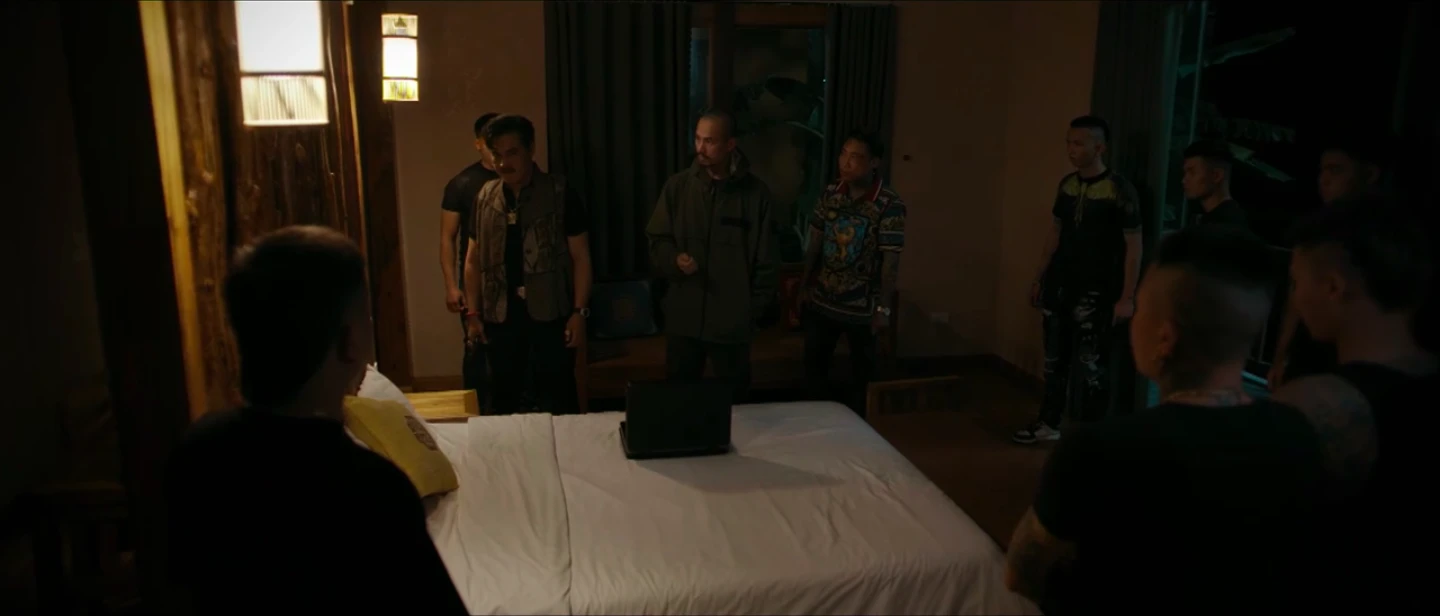Lửa trắng - Tập 7: Trùm ma tuý bị hớt chuyến hàng lớn, Cương đen bị đe dọa - Hình 10