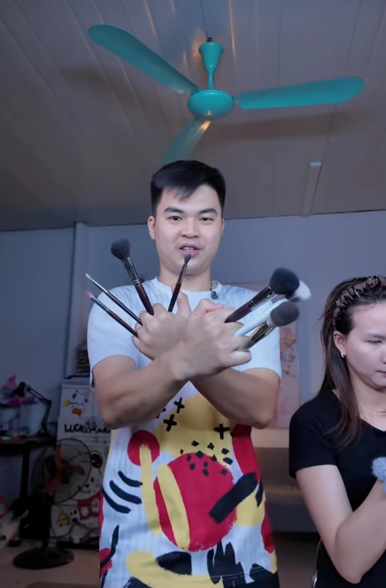 Anh chồng bước ra từ tiểu thuyết: Tự học make up để trang điểm cho vợ, màn lột xác của cô vợ mới khiến hội chị em xuýt xoa - Hình 2