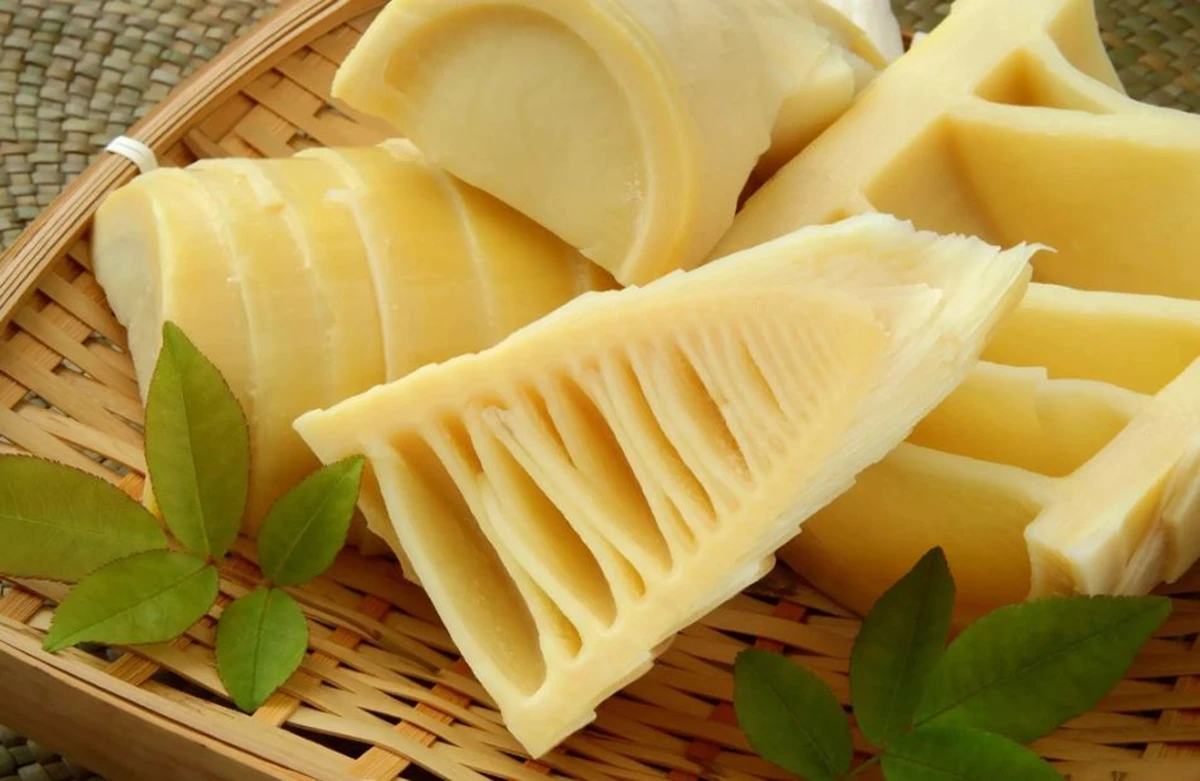 Quốc tế ca ngợi loại rau vàng xanh tốt cho sức khỏe, hóa ra bán đầy ngoài chợ Việt - Hình 2