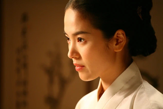 Bộ phim 18 bị cấm chiếu của Song Hye Kyo - Hình 8