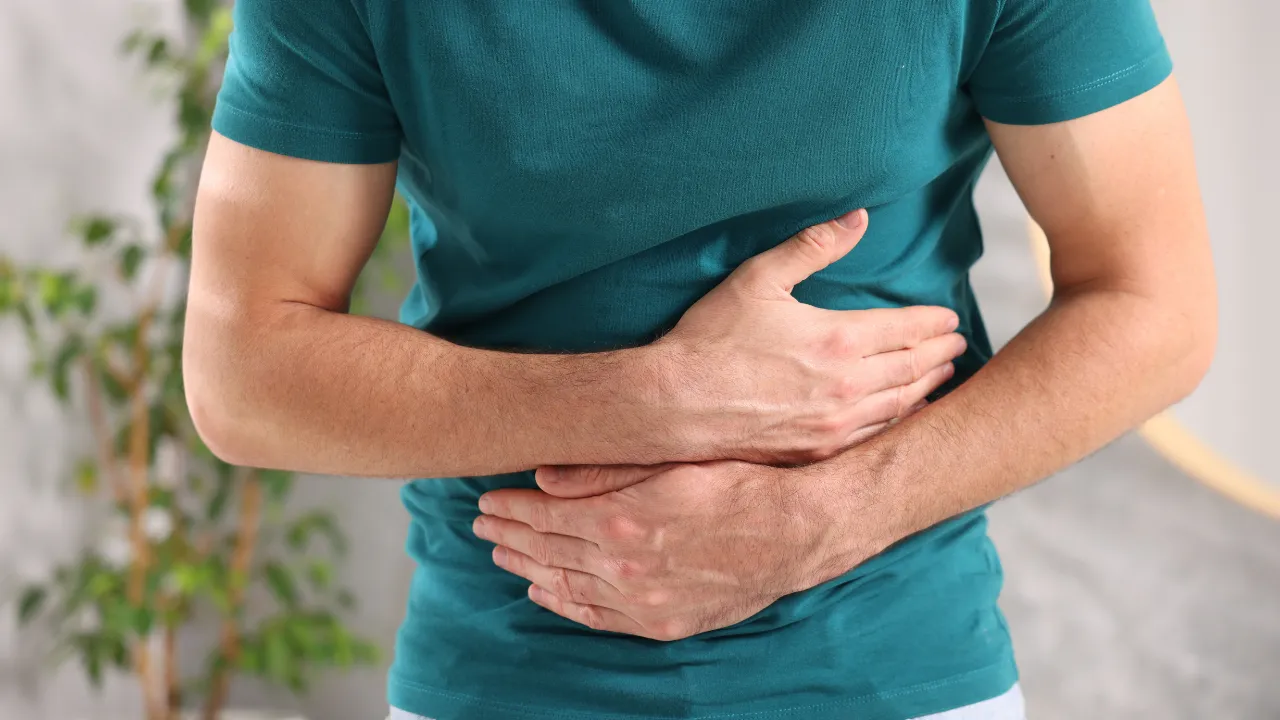 Dị ứng với ngộ độc hải sản không giống nhau: Nhận biết ở dấu hiệu này, đừng để phải trả giá đắt vì xử trí sai - Hình 2