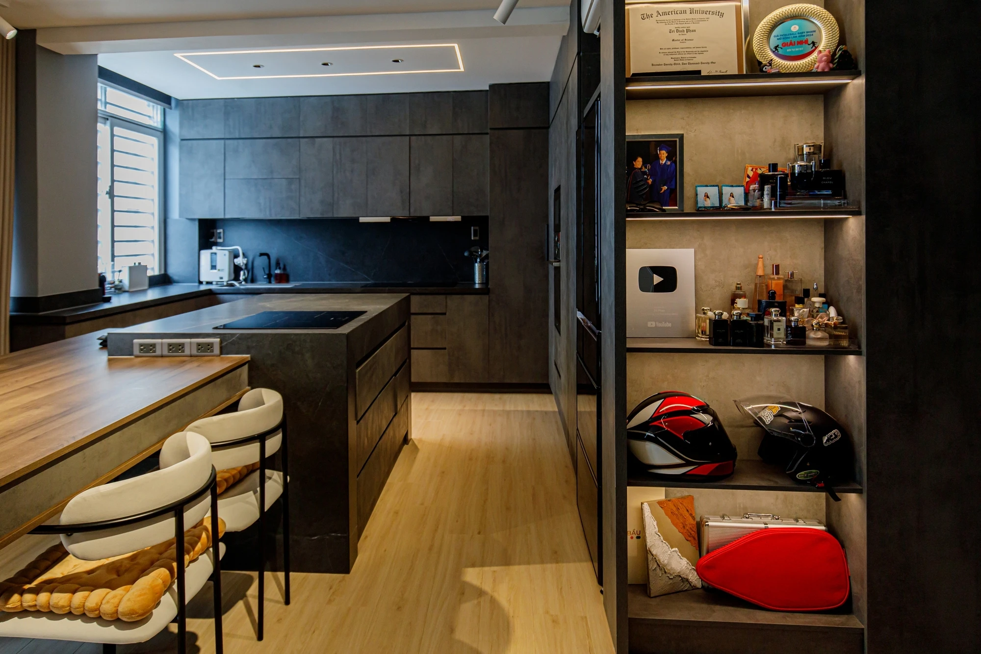 Mỹ nhân cao 1m58 sống ở penthouse 11 tỷ nhưng bữa tối chỉ có bắp cải - Hình 10