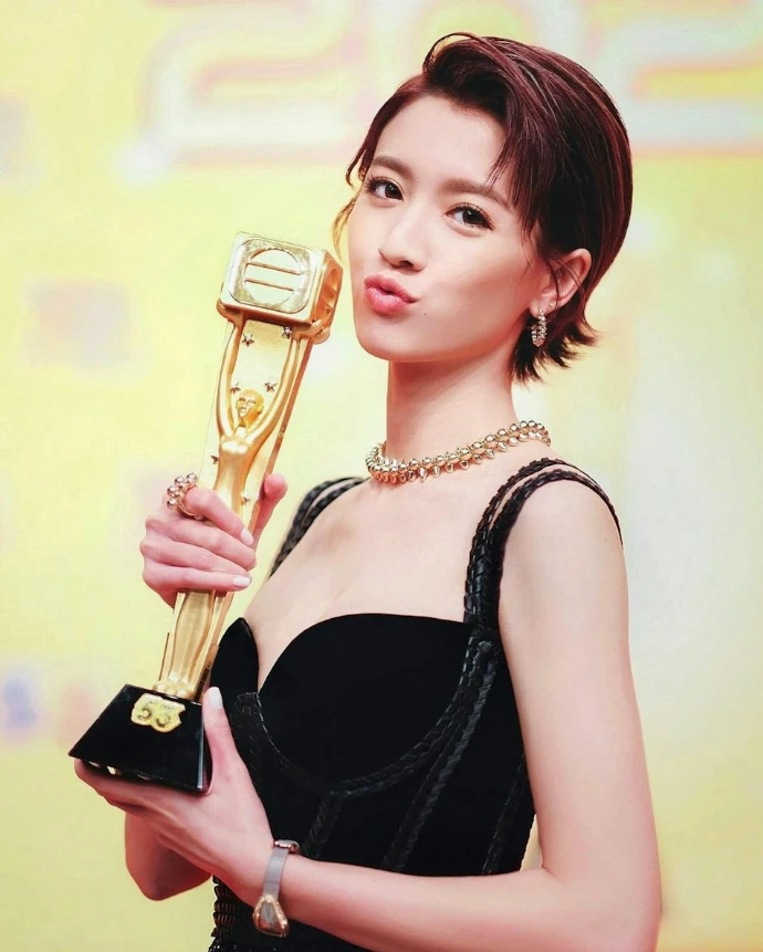 Mỹ nhân TVB đổi đời nhờ Châu Tinh Trì - Hình 4