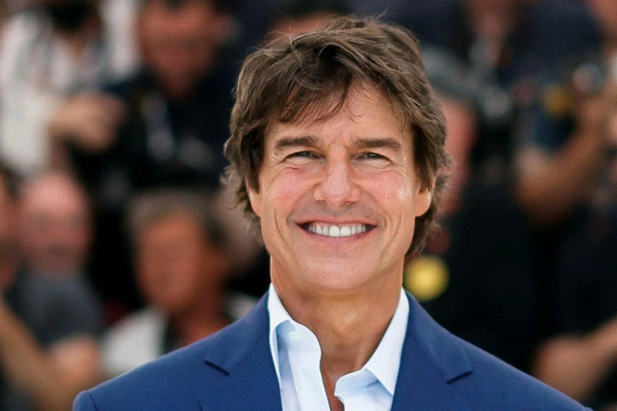 Tom Cruise lột xác, khó nhận ra trong vai tỉ phú lập dị - Hình 2
