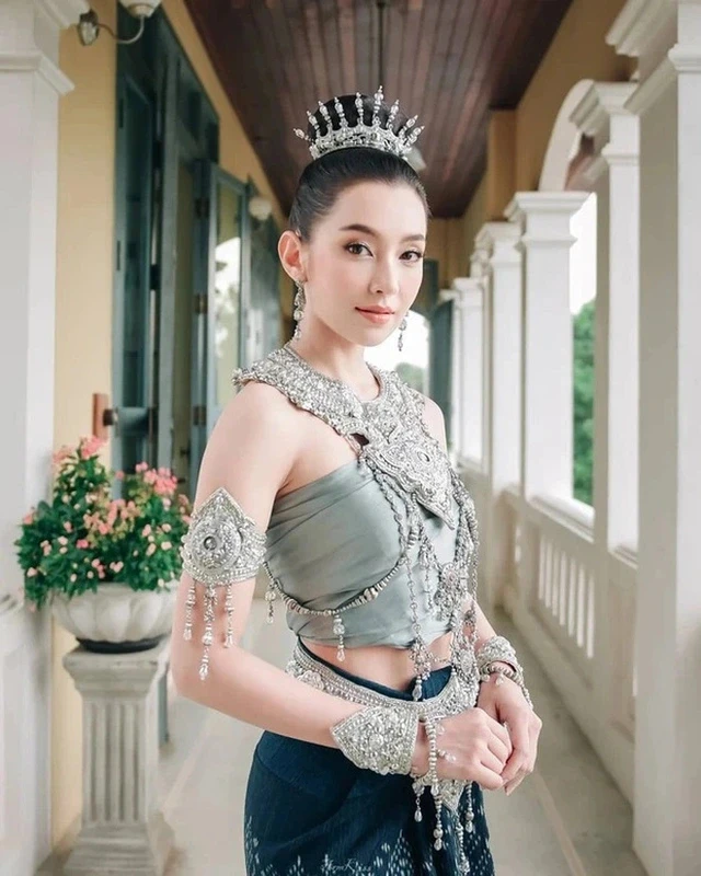 Tóm gọn ngọc nữ showbiz hẹn hò thiếu gia giàu nhất nước, nhan sắc đàng trai khiến công chúng choáng váng - Hình 7