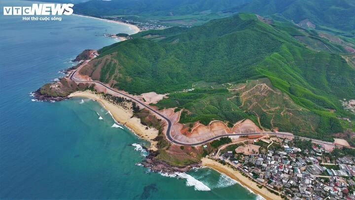Vẻ đẹp tuyệt mỹ cung đèo biển Lộ Diêu, toạ độ vàng hút du khách đến Gia Lai - Hình 1