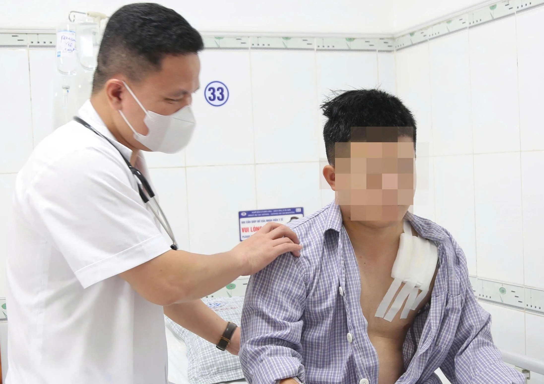 Đang nghỉ trưa tại văn phòng, bất ngờ ngừng tim nhiều lần - Hình 1