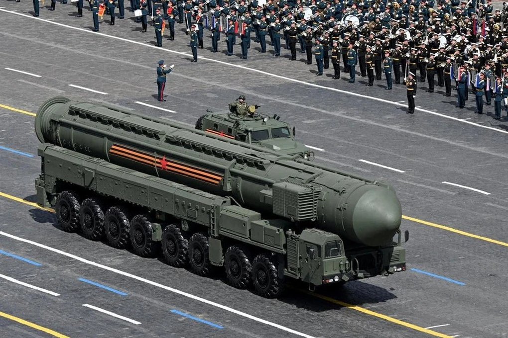 Ukraine cảnh báo châu Âu về sức mạnh tên lửa 5.000km của Nga - Hình 1