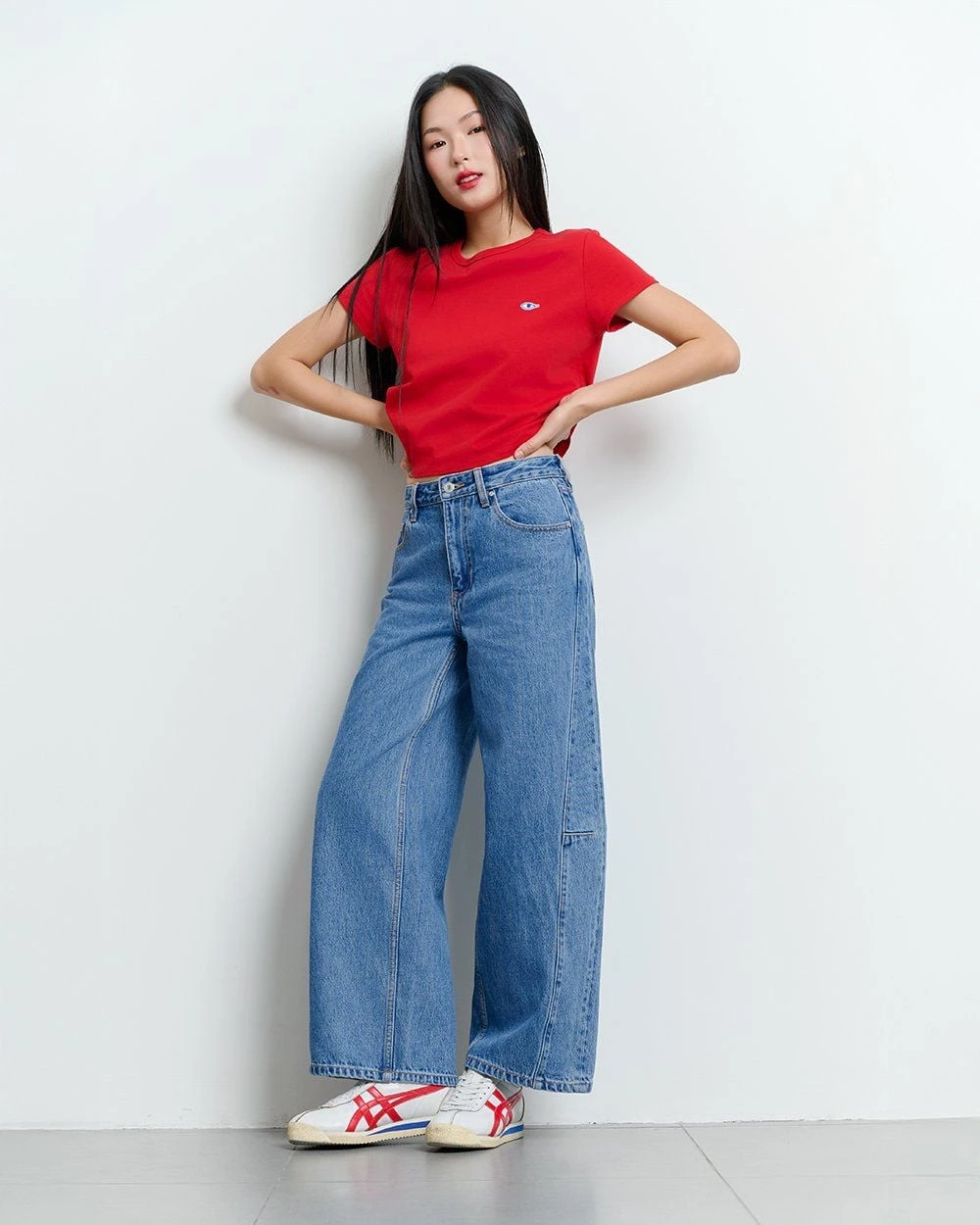 Giao mùa xuống phố với gam đỏ rực rỡ - Hình 6
