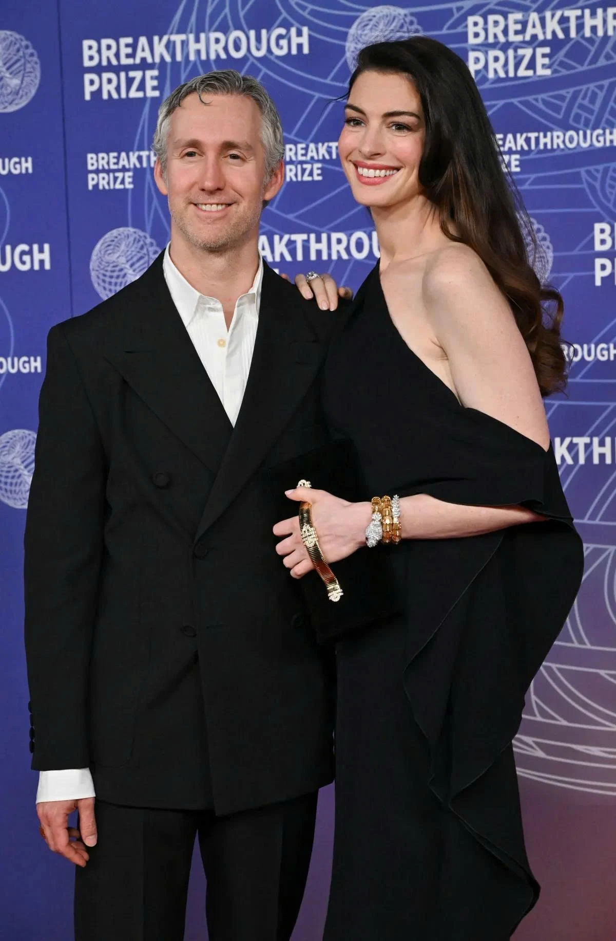 Cuộc hôn nhân hàng triệu cô gái mơ ước của Anne Hathaway và chồng tài tử - Hình 2
