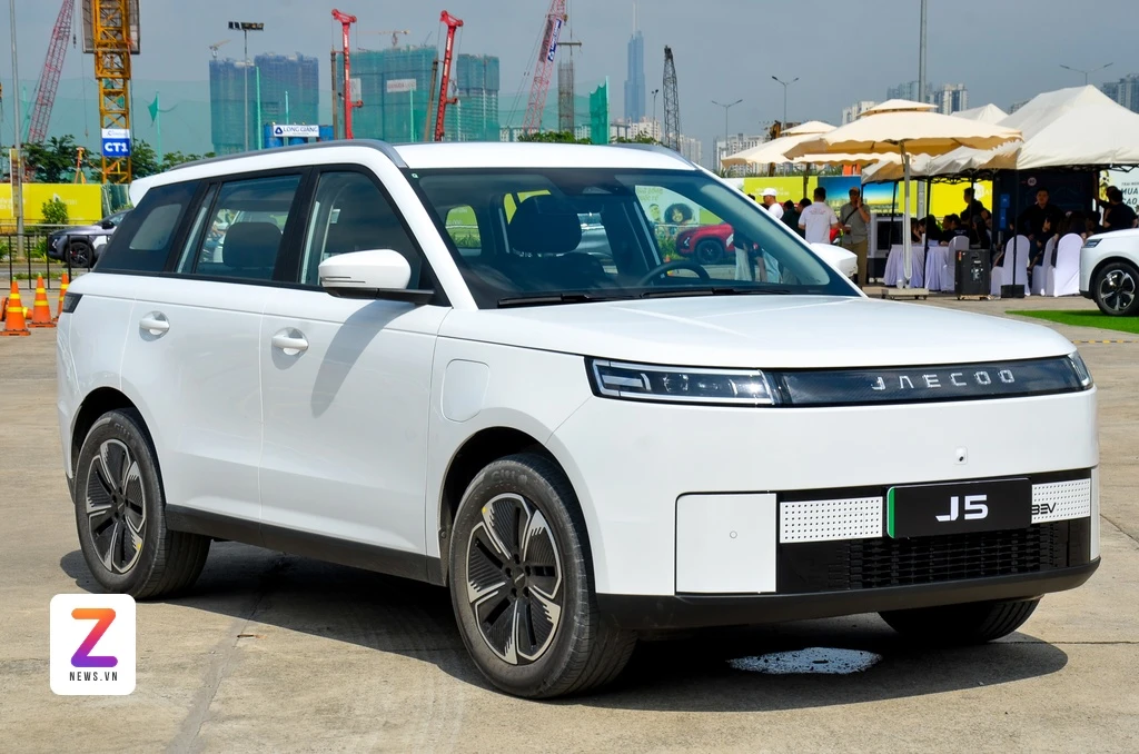 Cận cảnh Jaecoo J5 BEV - ôtô điện Trung Quốc lắp ráp tại Việt Nam - Hình 2