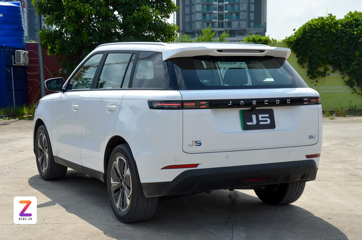 Cận cảnh Jaecoo J5 BEV - ôtô điện Trung Quốc lắp ráp tại Việt Nam - Hình 8
