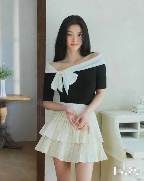 Kim Yoo Jung không còn là em gái quốc dân - Hình 9