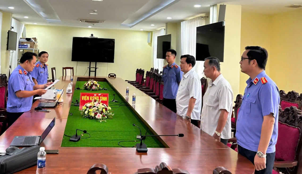 Phục hồi điều tra vụ tai nạn giao thông khiến nữ sinh ở Vĩnh Long tử vong - Hình 2