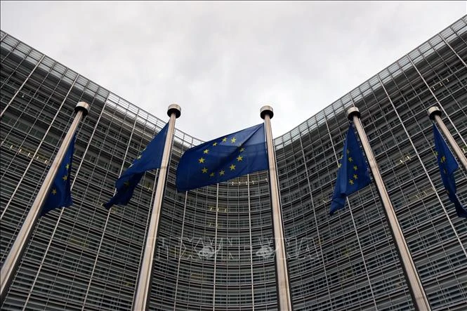 EU chật vật tìm đồng thuận cho gói trừng phạt mới nhằm vào Nga - Hình 1