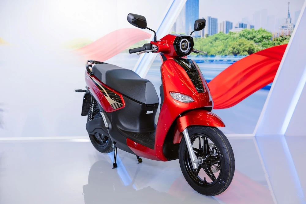 VinFast ra mắt bộ đôi xe máy điện cao cấp - Hình 2