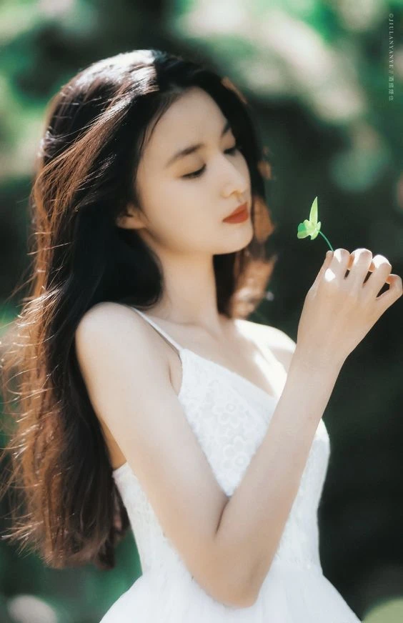 Đúng 16h30 ngày mai, thứ Năm 23/7/2026, Thần Tài ban tài lộc, 3 con giáp vận mệnh sáng rực rỡ, tiền vàng dư dôi, tận hưởng vi hoa phú quý khó ai bằng - Hình 1