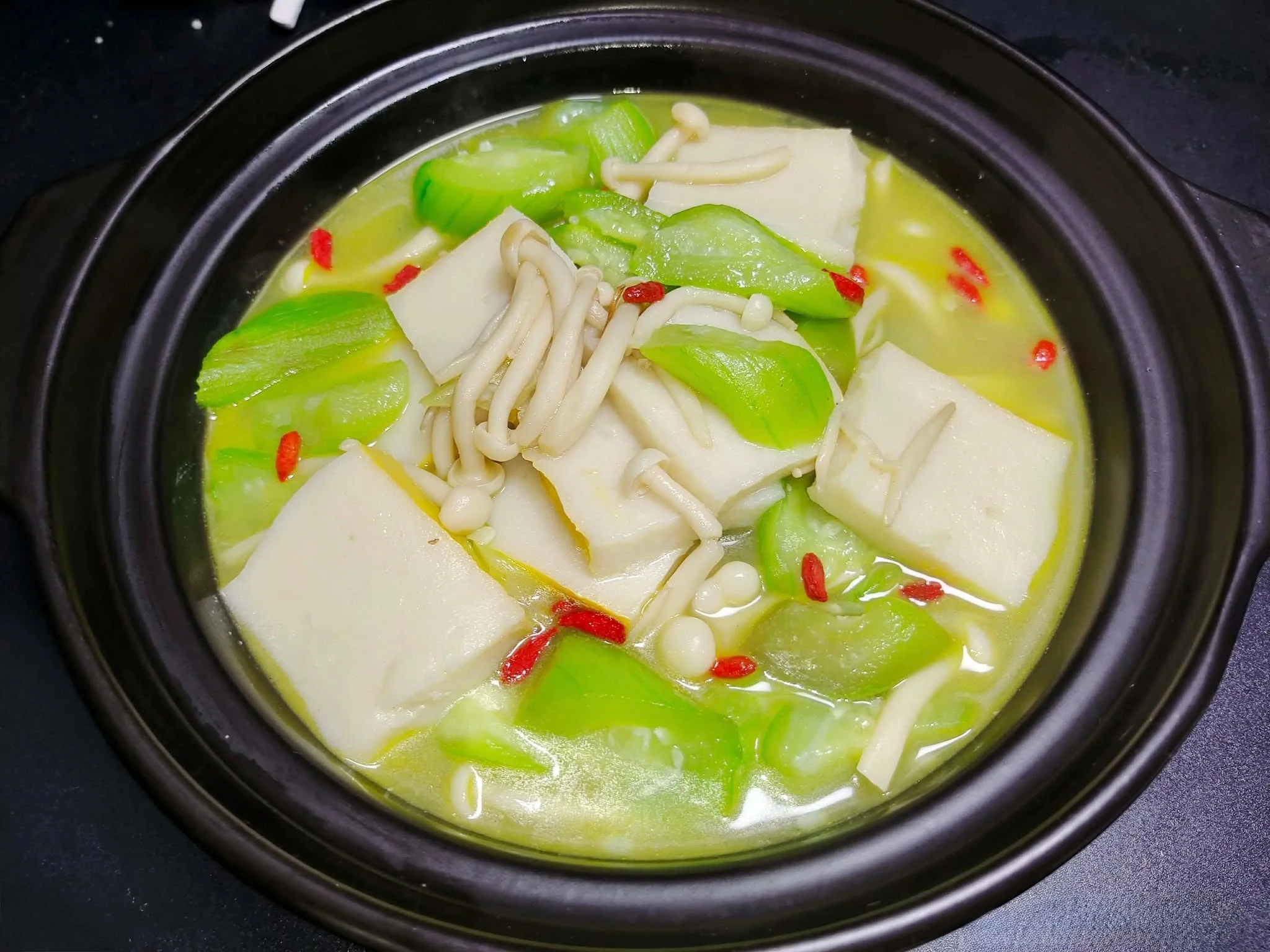 Hãy nấu ngay món này vào những ngày hè nóng bức: Nguyên liệu đơn giản mà ngon đến bất ngờ! - Hình 8