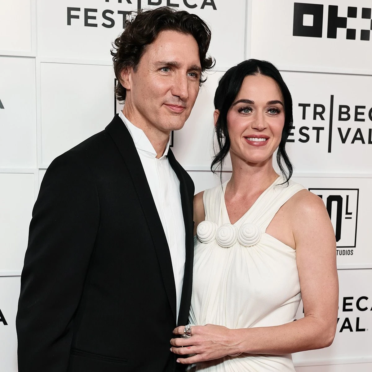 Katy Perry và Justin Trudeau chuẩn bị đám cưới, muốn Thống đốc California chủ trì hôn lễ? - Hình 1