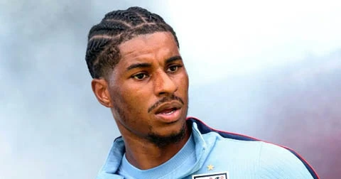 Marcus Rashford rơi vào tình cảnh khó xử khi trở lại MU - Hình 1