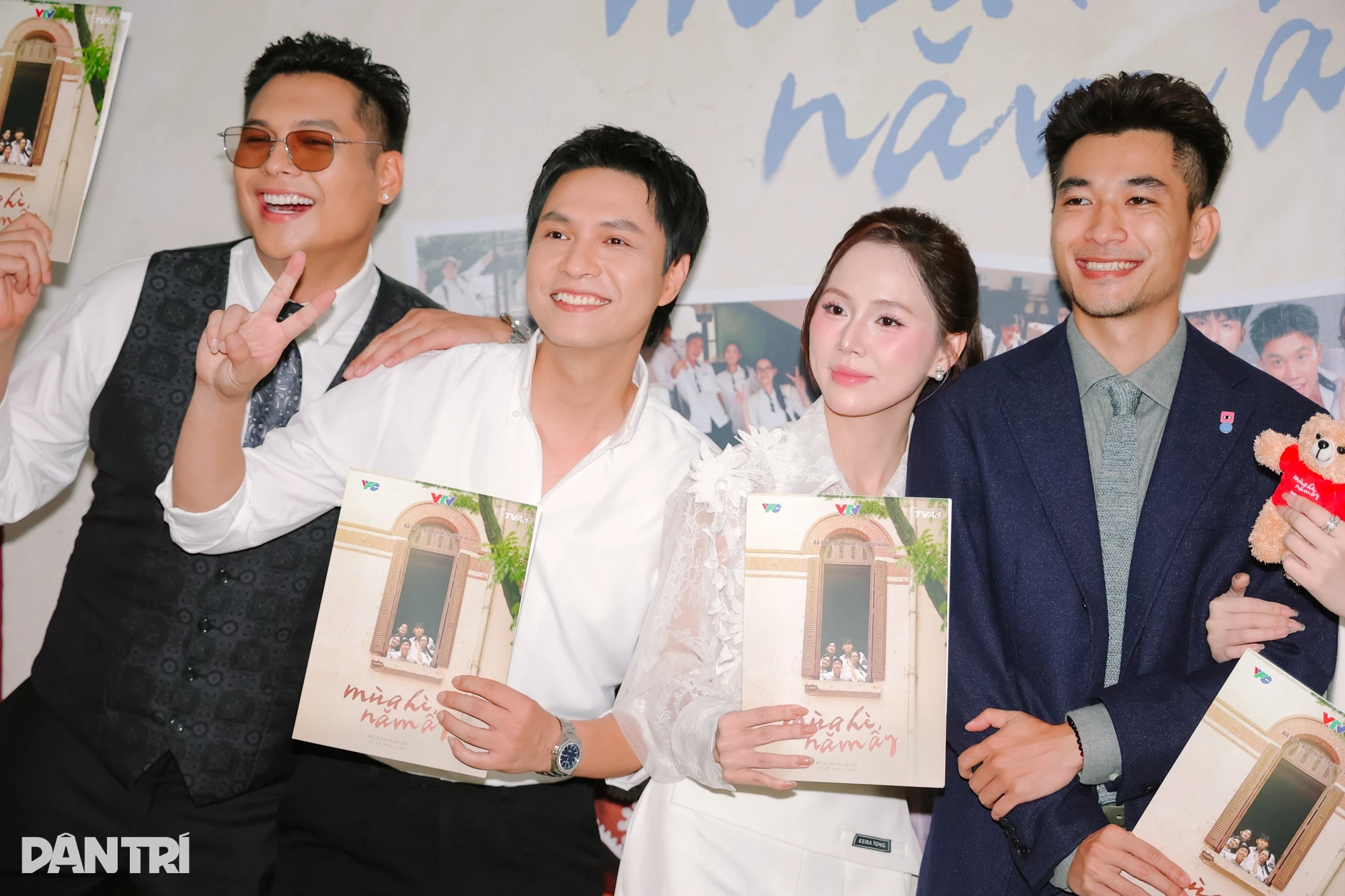 Tô Dũng - Minh Thu yêu nhau từ ngoài đời đến trên phim giờ vàng VTV - Hình 5
