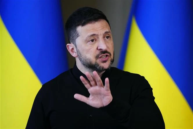 Tổng thống Zelensky bất ngờ thay đổi ưu tiên về Crimea - Hình 1