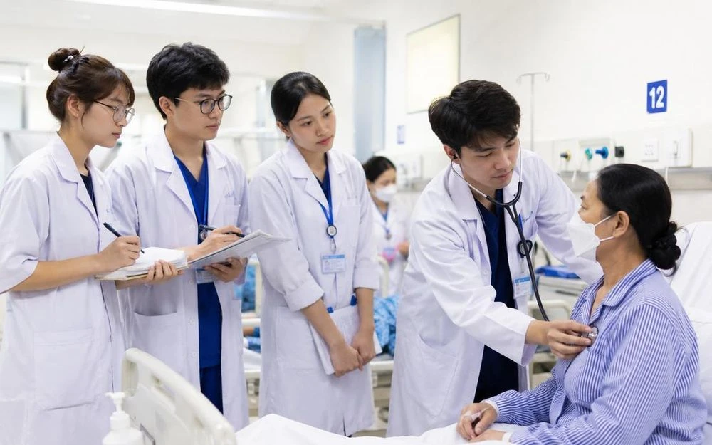Trường Y cần tăng cường đào tạo các kỹ năng giao tiếp, ứng xử trong môi trường bệnh viện - Hình 1