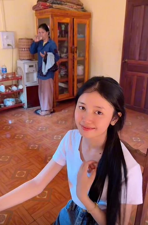 Bố đơn thân 2 con được cô gái Lào xinh như Hoa hậu theo đuổi, vừa về ra mắt đã được bố mẹ vợ tương lai ưng ý - Hình 2