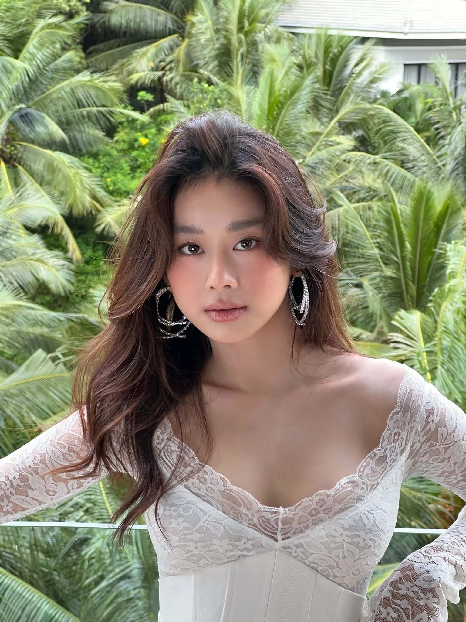 Diễn viên Đan Thư: 27 tuổi trẻ như học sinh, bất ngờ tiết lộ là mẹ một con - Hình 11