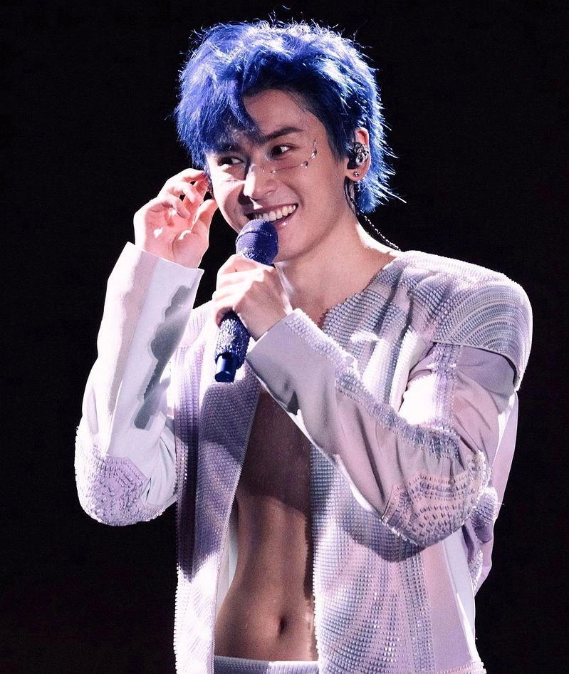 Gà cưng Triệu Vy bị xóa sổ khỏi Cbiz chỉ trong 4 tiếng vì scandal, nay lưu lạc tới Việt Nam mở fanmeeting với giá trên trời - Hình 4