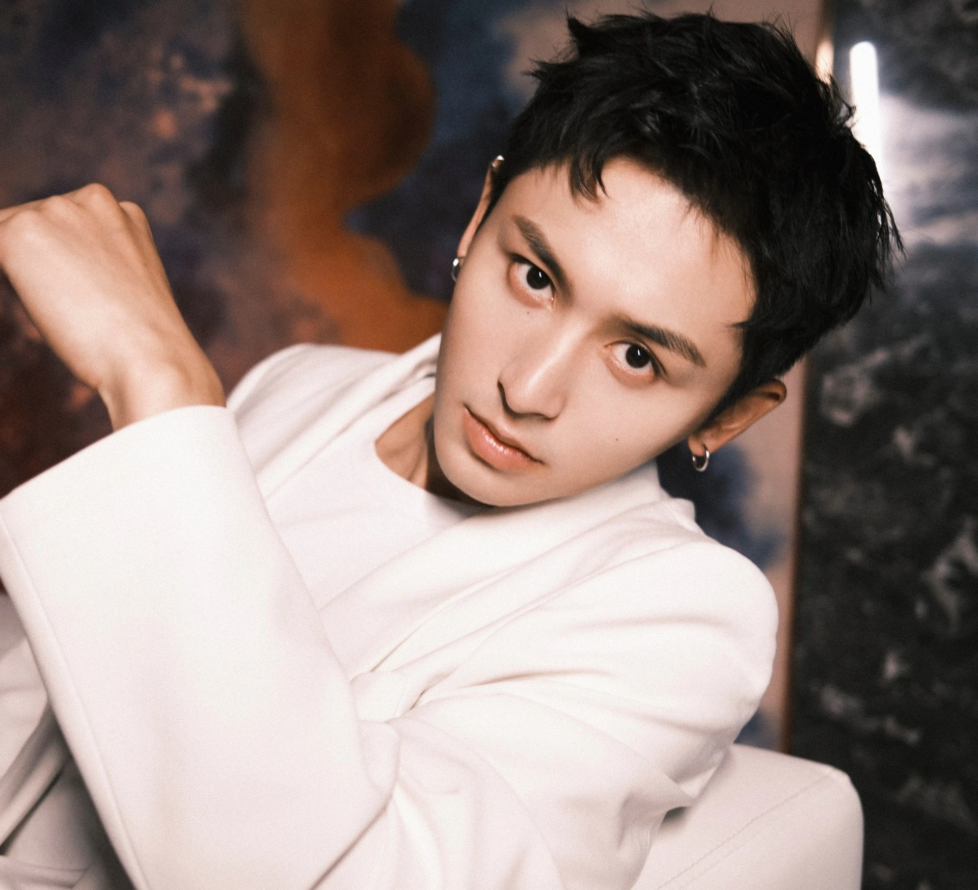 Gà cưng Triệu Vy bị xóa sổ khỏi Cbiz chỉ trong 4 tiếng vì scandal, nay lưu lạc tới Việt Nam mở fanmeeting với giá trên trời - Hình 8