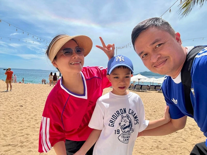 Quyền Linh nghẹn ngào viết cho con gái, Cường Đô La ngày càng yêu Đàm Thu Trang - Hình 7