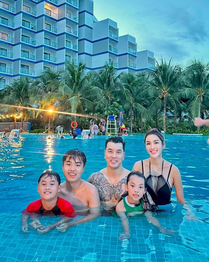 Quyền Linh nghẹn ngào viết cho con gái, Cường Đô La ngày càng yêu Đàm Thu Trang - Hình 12