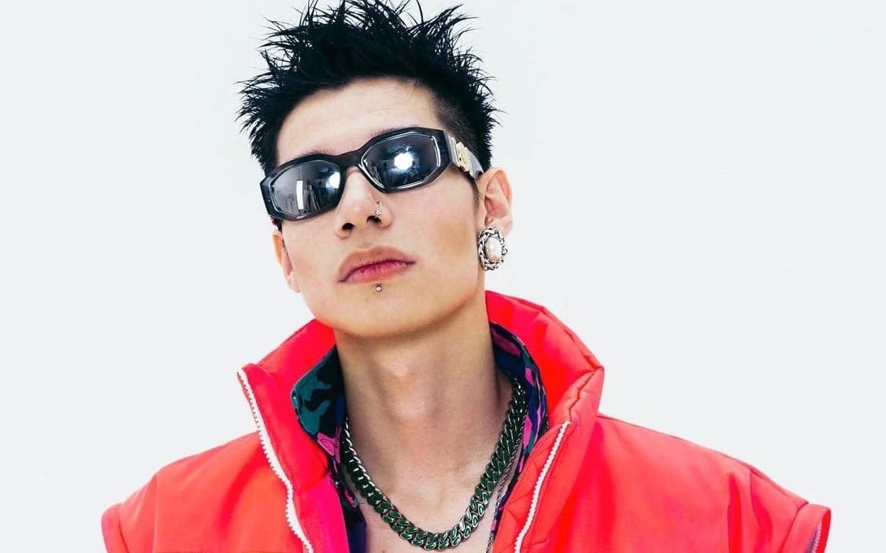 Sở VH-TT TP.HCM mời rapper MCK lên làm việc vụ album bị nhận xét phản cảm - Hình 1