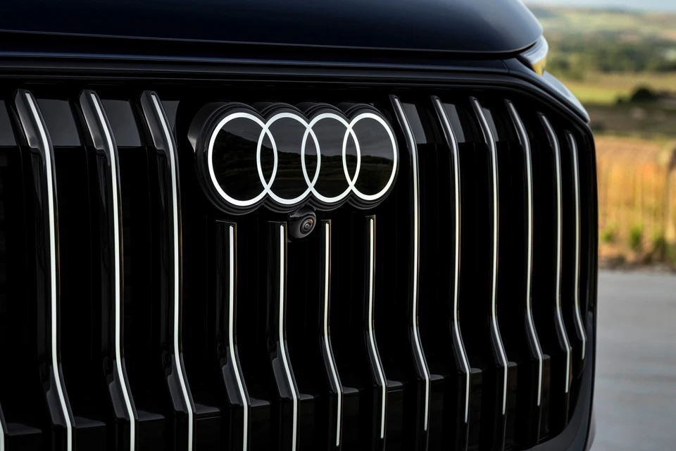 SUV cỡ lớn Audi Q9 hoàn toàn mới chính thức ra mắt - Hình 4